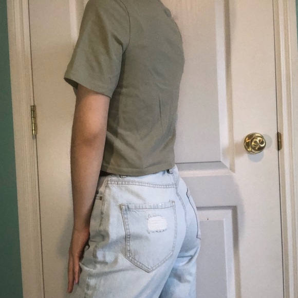 Graphic cropped tee - Picture 2 of 3